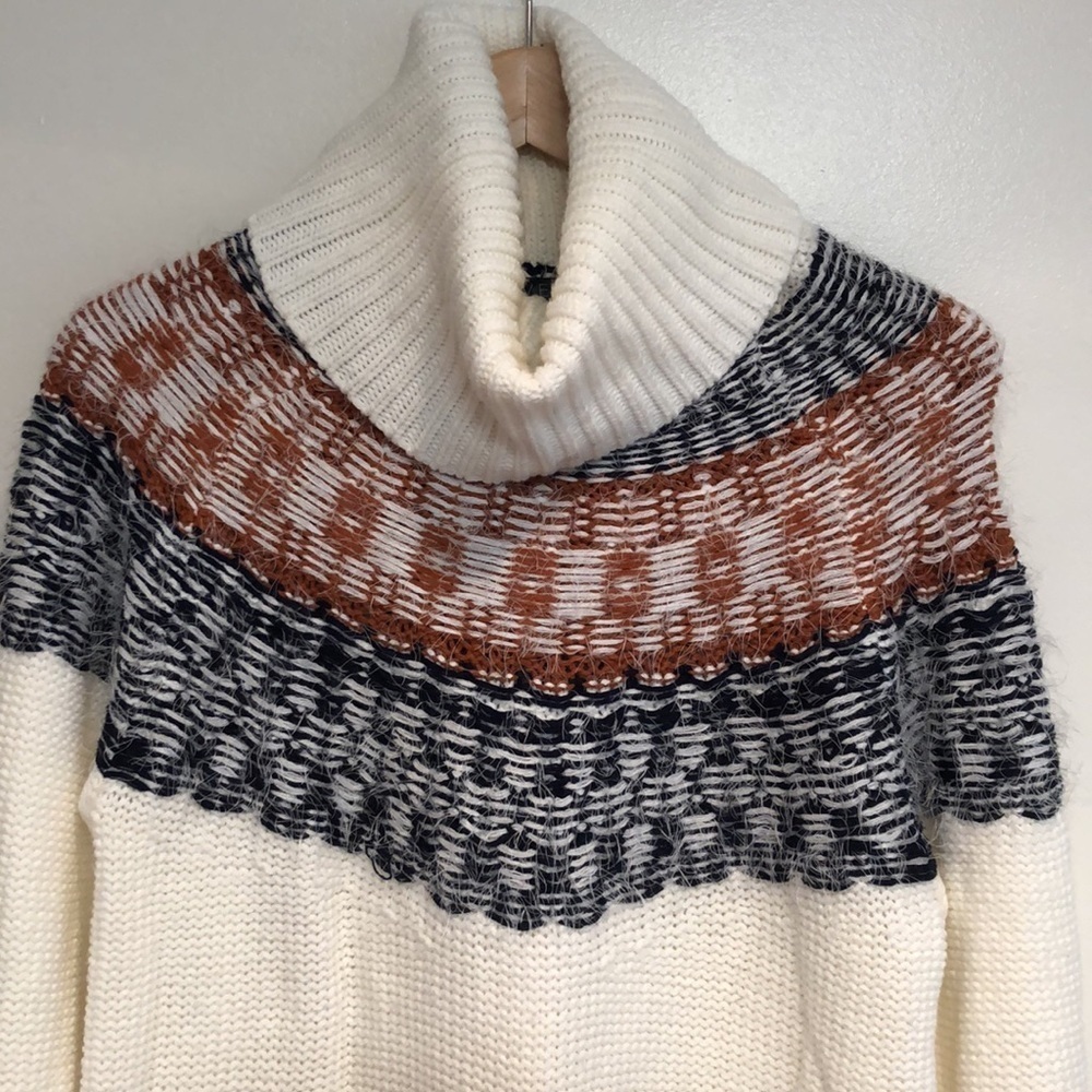 VENUS Knit Sweater Cowl Neck terracotta navy and cream color size medium - Picture 2 of 6